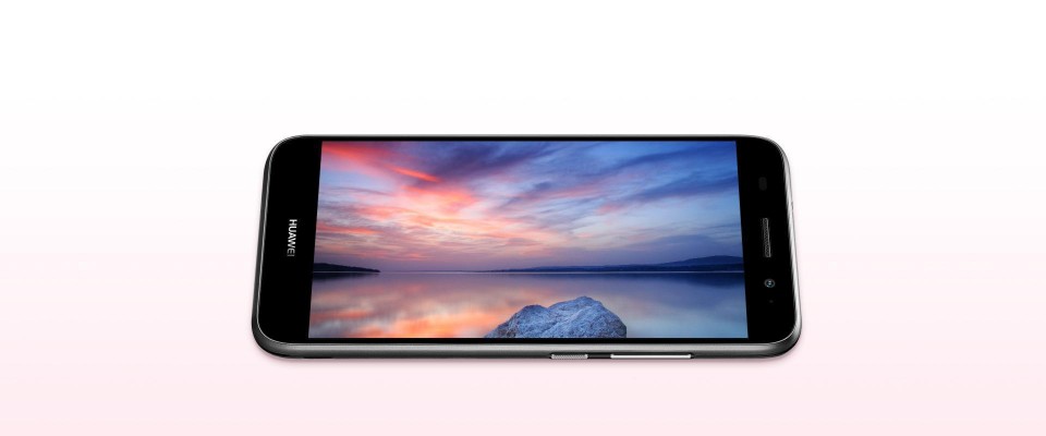 Huawei chính thức ra mắt Y3 2018, máy giá rẻ và chạy Android Go