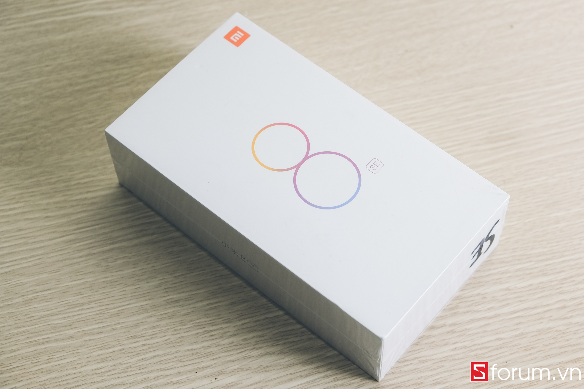 Vỏ hộp của Mi 8 SE