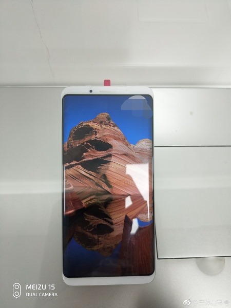 Sforum - Trang thông tin công nghệ mới nhất MEIZU-16 Meizu 16 Plus sẽ sở hữu cụm 3 camera giống như trên Huawei P20 Pro Sforum - Trang thông tin công nghệ mới nhất MEIZU-16 Meizu 16 Plus sẽ sở hữu cụm 3 camera giống như trên Huawei P20 Pro