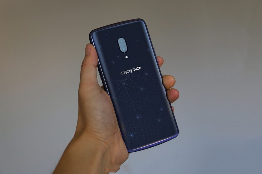 Sforum - Trang thông tin công nghệ mới nhất find_x_ukdt Oppo Find X sẽ được trang bị màn hình vô cực cong tràn cạnh Sforum - Trang thông tin công nghệ mới nhất find_x_ukdt Oppo Find X sẽ được trang bị màn hình vô cực cong tràn cạnh