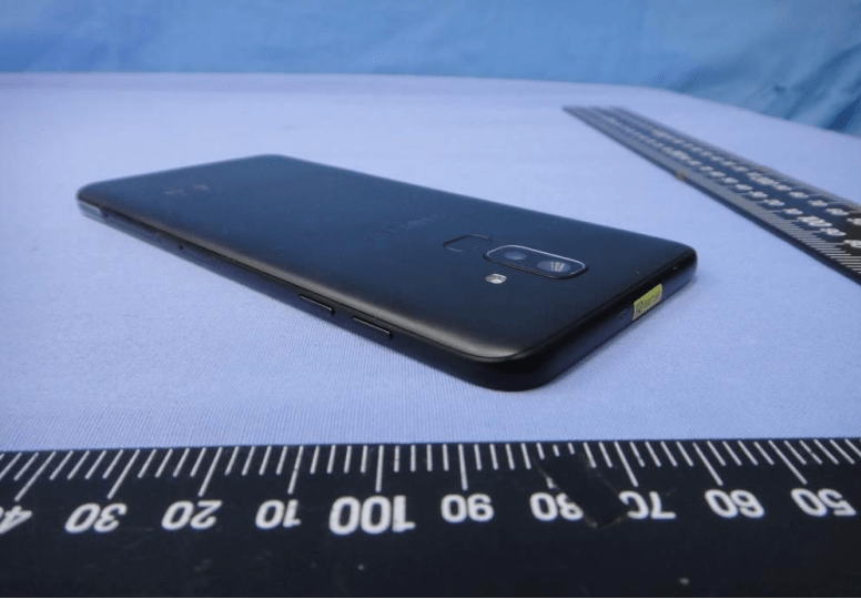 Lộ hình ảnh thực tế của Samsung Galaxy J8 tại Đài Loan