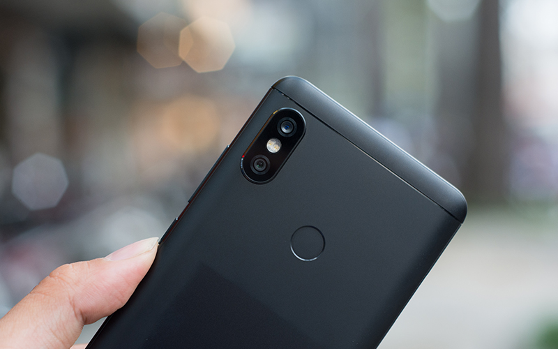 Sforum - Trang thông tin công nghệ mới nhất 16b Xiaomi Redmi Note 5 sẽ có thêm tùy chọn 6GB RAM và 128GB bộ nhớ trong, giá bằng bản 64GB Sforum - Trang thông tin công nghệ mới nhất 16b Xiaomi Redmi Note 5 sẽ có thêm tùy chọn 6GB RAM và 128GB bộ nhớ trong, giá bằng bản 64GB