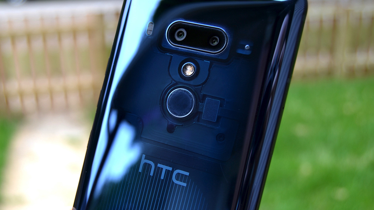 Sforum - Trang thông tin công nghệ mới nhất HTC-U12-Plus-review-AA-15-1280x720 Đánh giá chi tiết HTC U12 Plus: Nhiều hơn là một chiếc flagship cao cấp Sforum - Trang thông tin công nghệ mới nhất HTC-U12-Plus-review-AA-15-1280x720 Đánh giá chi tiết HTC U12 Plus: Nhiều hơn là một chiếc flagship cao cấp