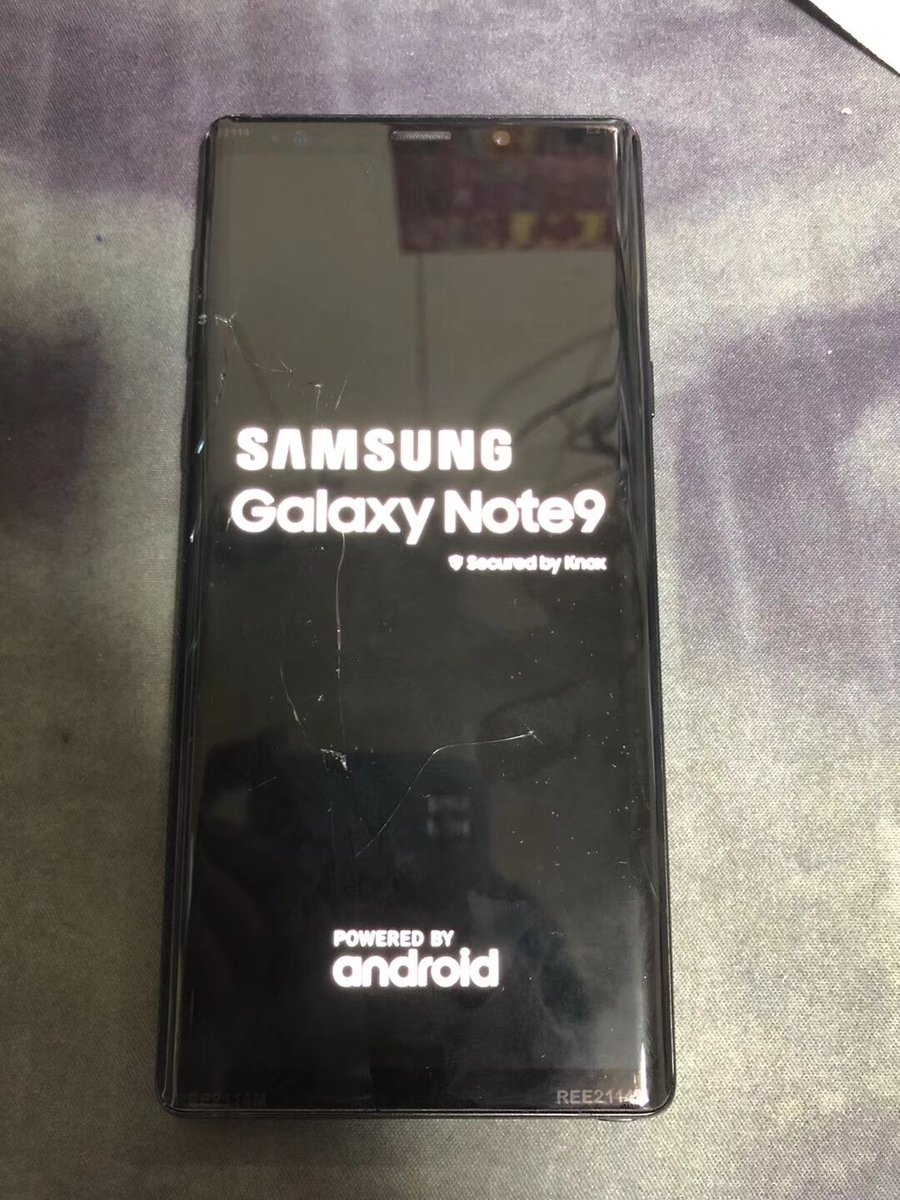 Mặt trước của chiếc Galaxy Note 9