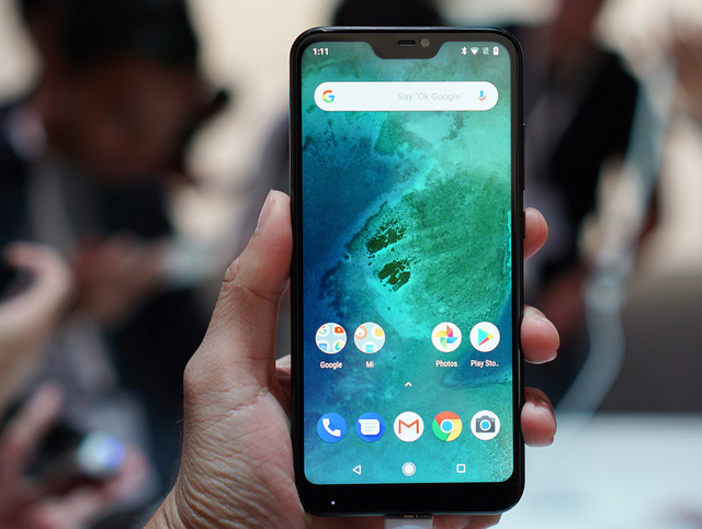Sforum - Trang thông tin công nghệ mới nhất mi-a2-lite-02-15324380170932114523338 Trên tay Xiaomi Mi A2 Lite: Tai thỏ, pin khủng 4000mAh, giá 4.7 triệu đồng Sforum - Trang thông tin công nghệ mới nhất mi-a2-lite-02-15324380170932114523338 Trên tay Xiaomi Mi A2 Lite: Tai thỏ, pin khủng 4000mAh, giá 4.7 triệu đồng