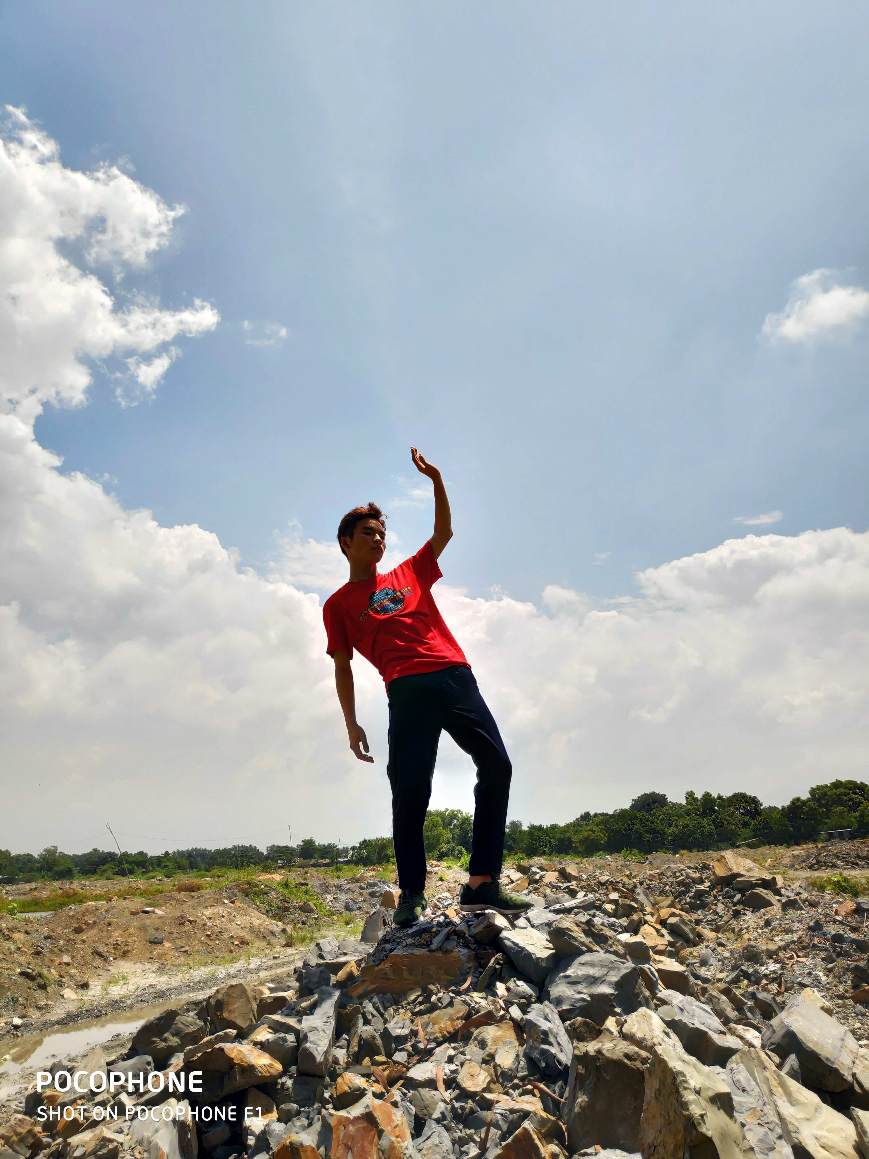 Đánh giá camera Pocophone F1 : Ai bảo gaming phone sẽ chụp tệ?