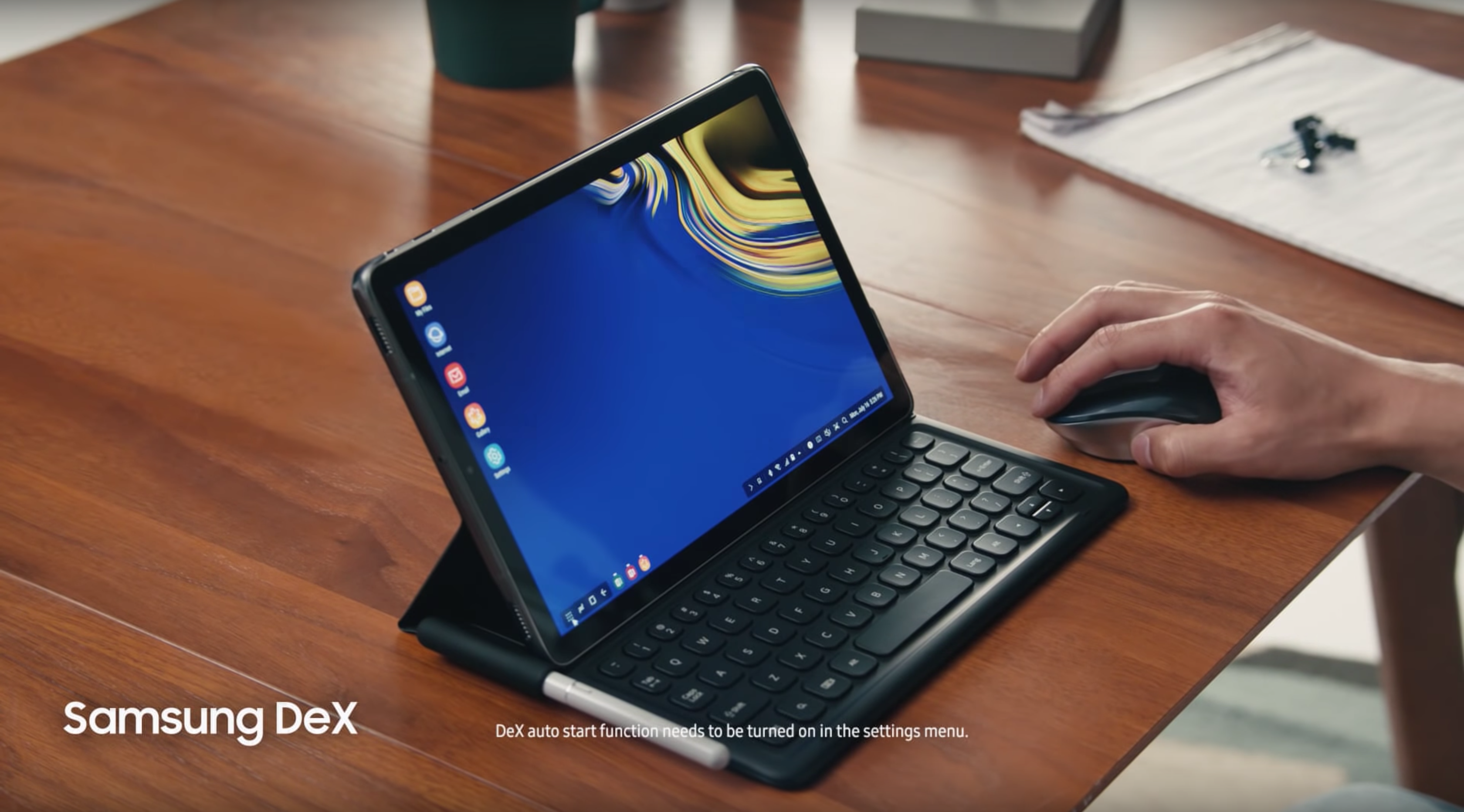 Khởi chạy giao diện Samsung DeX với phụ kiện dành riêng cho Tab S4