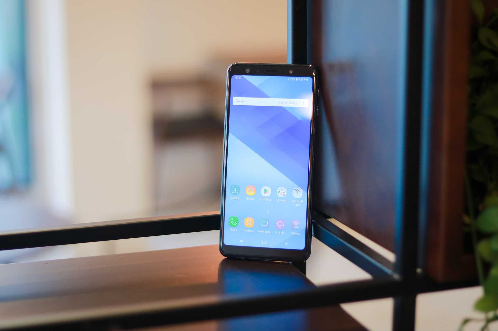 Trên tay Galaxy A7 2018