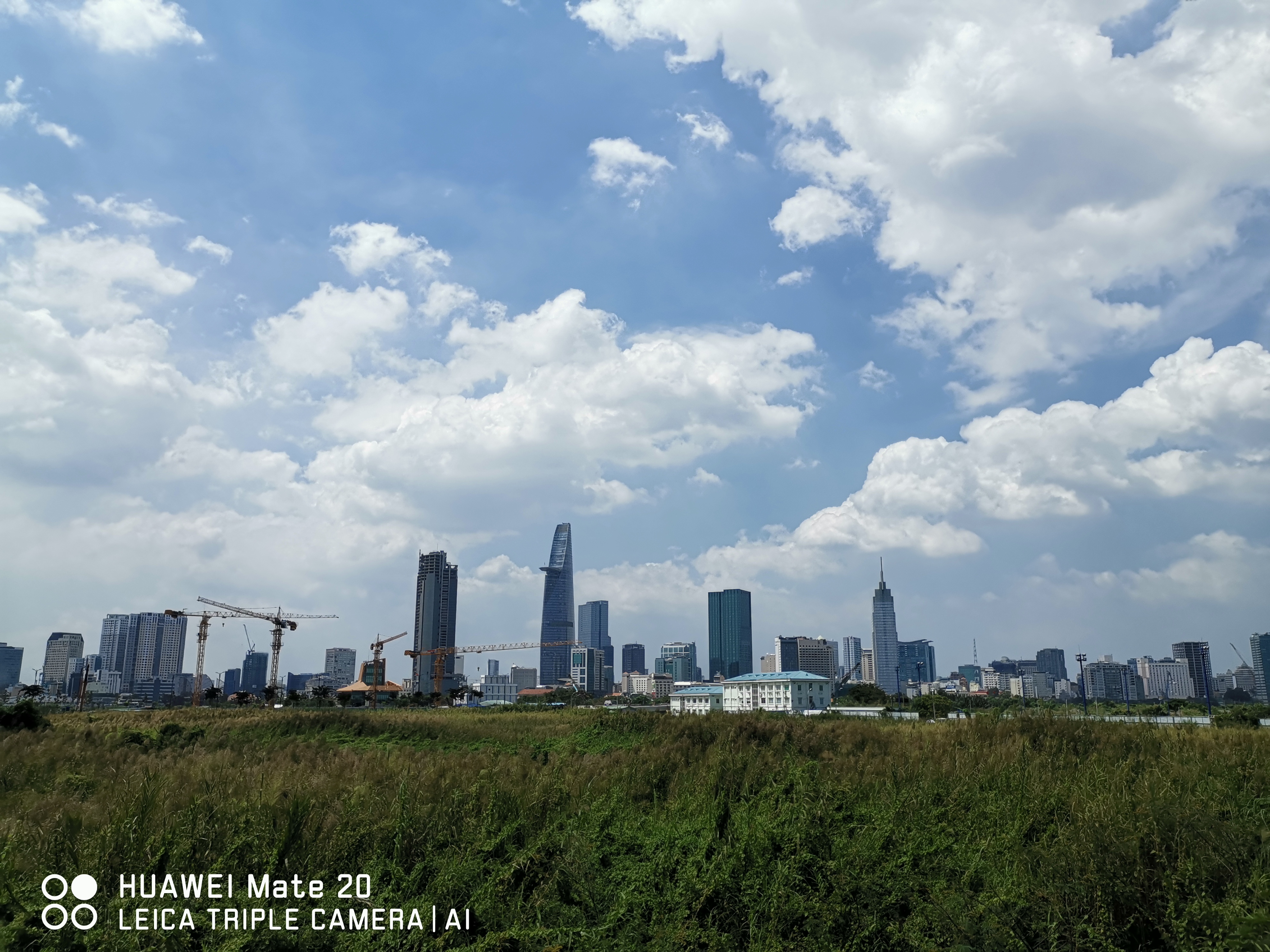 Sài Gòn trông như thế nào qua ống kính của Huawei Mate 20
