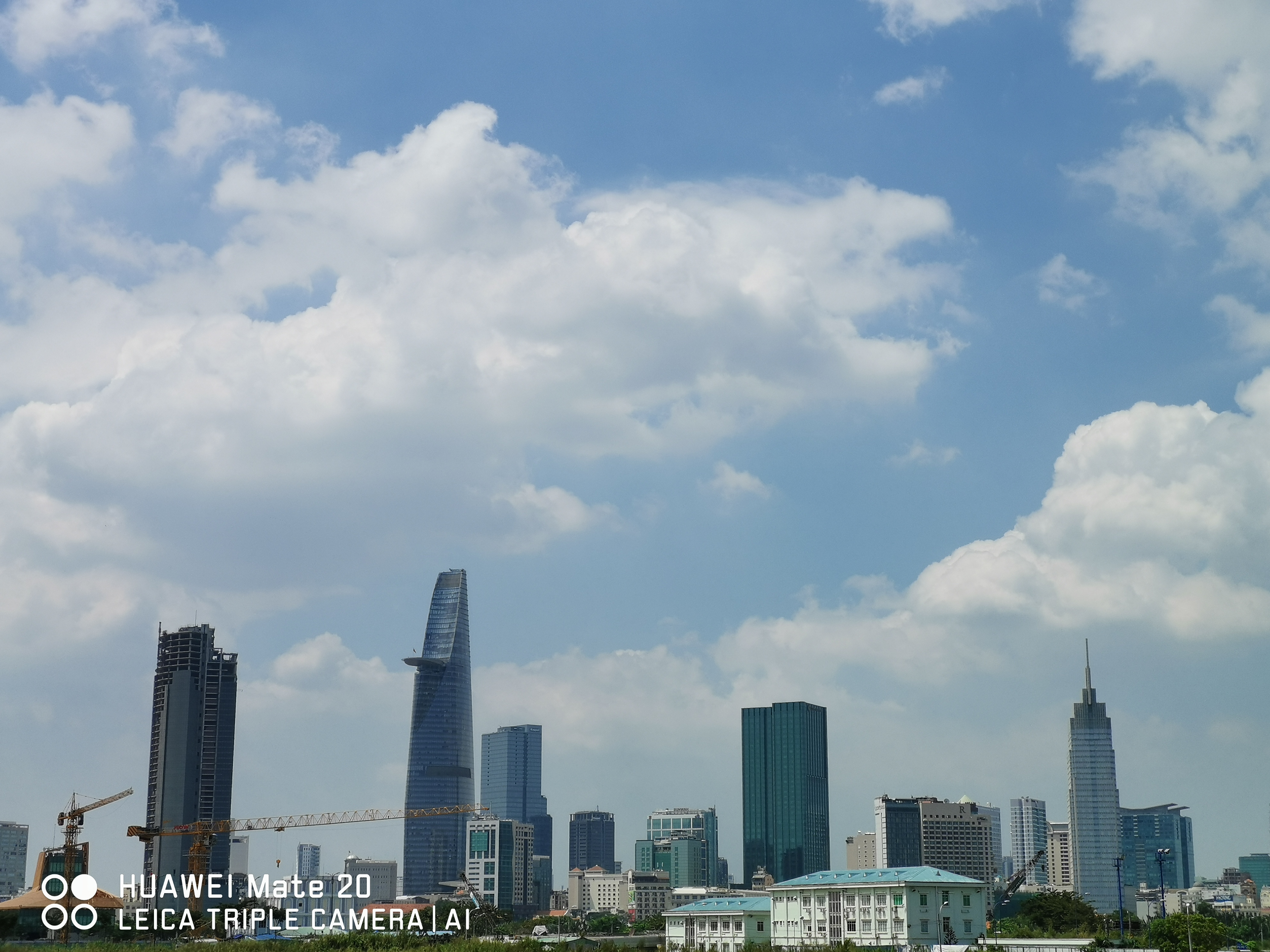 Sài Gòn trông như thế nào qua ống kính của Huawei Mate 20