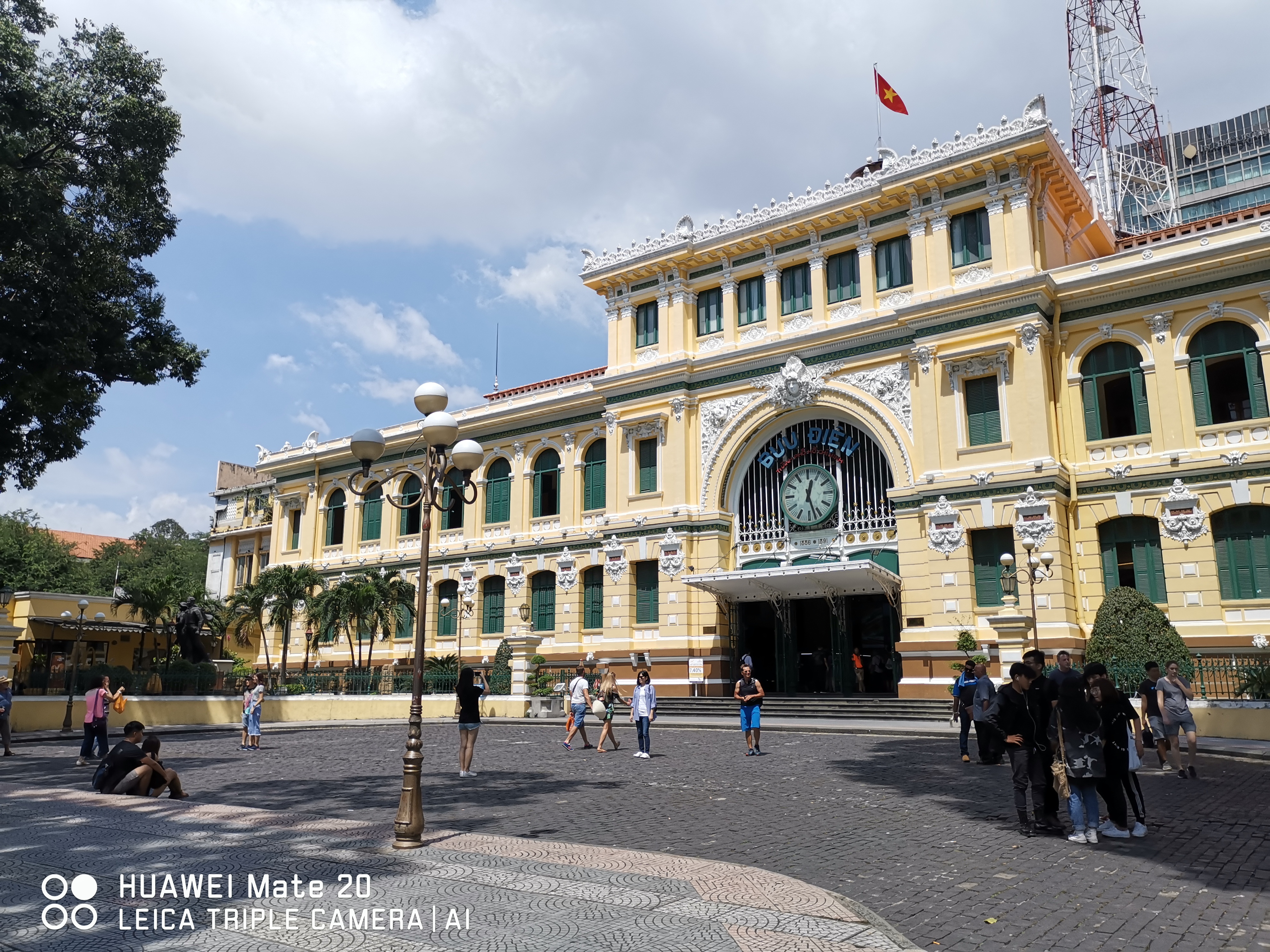 Sài Gòn trông như thế nào qua ống kính của Huawei Mate 20