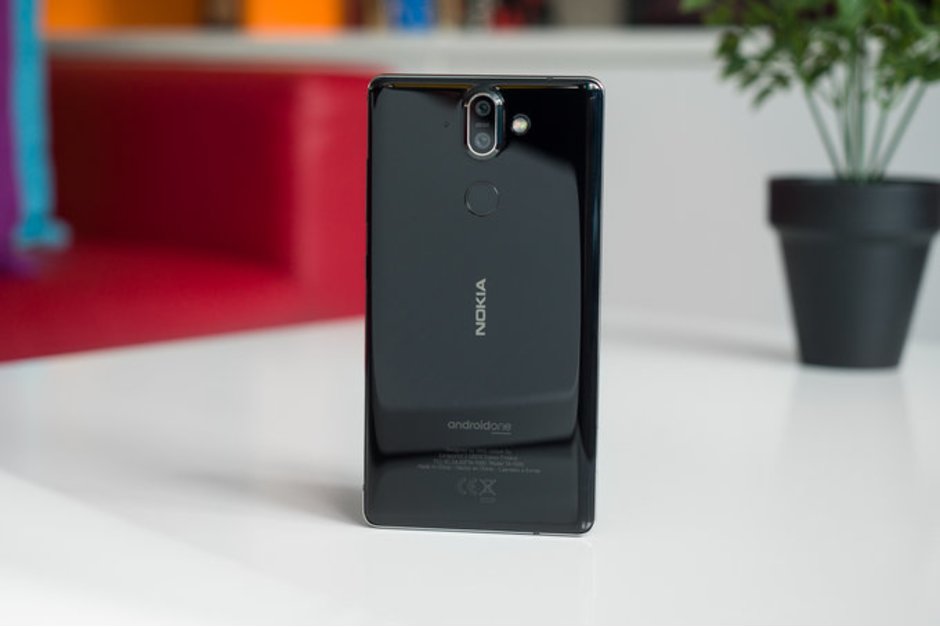 Sforum - Trang thông tin công nghệ mới nhất The-Nokia-8-Sirocco-appears-to-have-been-quietly-discontinued-by-HMD-Global HMD lặng lẽ khai tử Nokia 8 Sirocco chỉ sau 8 tháng ra mắt 
