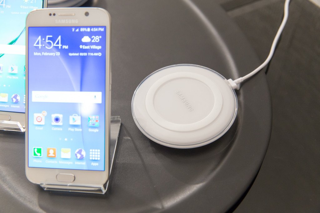Sforum - Trang thông tin công nghệ mới nhất galaxy-s6-and-wireless-charger_7840535e-61fb-4cdd-b54f-e5405f5f1070_1024x1024 Smartphone tầm trung sắp tới của Samsung sẽ hỗ trợ sạc không dây Sforum - Trang thông tin công nghệ mới nhất galaxy-s6-and-wireless-charger_7840535e-61fb-4cdd-b54f-e5405f5f1070_1024x1024 Smartphone tầm trung sắp tới của Samsung sẽ hỗ trợ sạc không dây