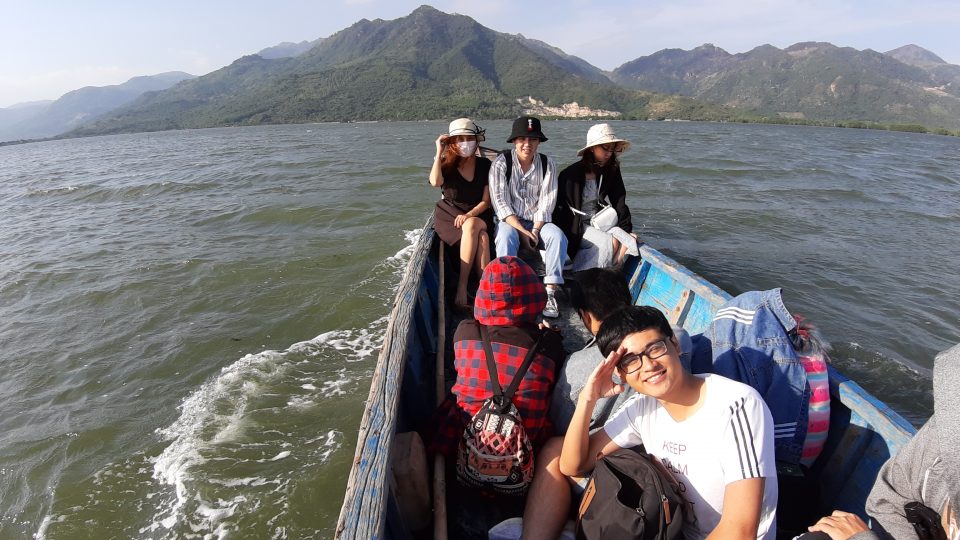 Sforum - Trang thông tin công nghệ mới nhất 20181031_152418-960x540 Trải nghiệm hoàng hôn ngọt ngào với camera góc rộng trên Galaxy A7 2018 | Chụp cả thế giới Sforum - Trang thông tin công nghệ mới nhất 20181031_152418-960x540 Trải nghiệm hoàng hôn ngọt ngào với camera góc rộng trên Galaxy A7 2018 | Chụp cả thế giới