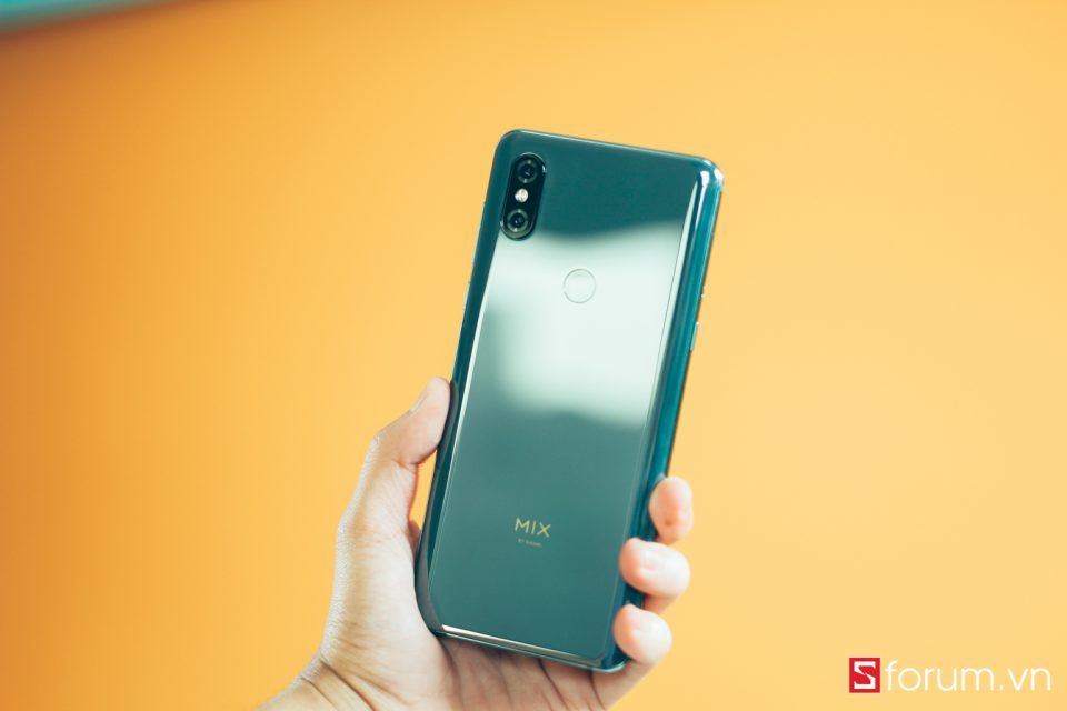 Sforum - Trang thông tin công nghệ mới nhất IMG_4584-960x640 Trên tay Xiaomi Mi Mix 3 tại VN: Thiết kế trượt với viền màn hình siêu mỏng, RAM 10GB, giá từ 11 triệu Sforum - Trang thông tin công nghệ mới nhất IMG_4584-960x640 Trên tay Xiaomi Mi Mix 3 tại VN: Thiết kế trượt với viền màn hình siêu mỏng, RAM 10GB, giá từ 11 triệu