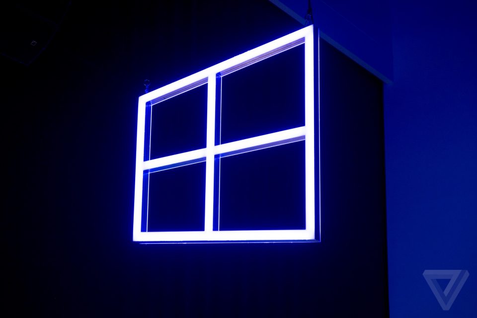 Sforum - Trang thông tin công nghệ mới nhất mswindows1_2040.0.0-1-960x640 Microsoft tái phát hành Windows 10 October Update sau sự cố xóa dữ liệu của người dùng Sforum - Trang thông tin công nghệ mới nhất mswindows1_2040.0.0-1-960x640 Microsoft tái phát hành Windows 10 October Update sau sự cố xóa dữ liệu của người dùng