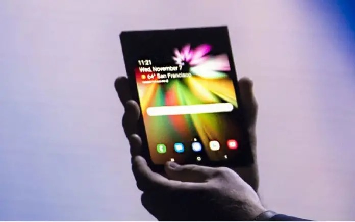 Sforum - Trang thông tin công nghệ mới nhất samsung-galaxy-x-foldable-protot LG, Huawei và Samsung: Flex sẽ là tên gọi phù hợp nhất cho smartphone màn hình gập  