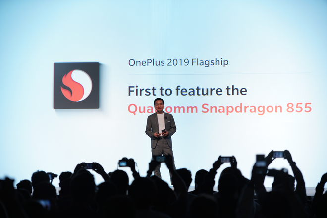 Sforum - Trang thông tin công nghệ mới nhất photo-1-15440588140891641143661 CEO của OnePlus: Smartphone 5G sẽ có giá đắt hơn 5-7 triệu đồng so với 4G Sforum - Trang thông tin công nghệ mới nhất photo-1-15440588140891641143661 CEO của OnePlus: Smartphone 5G sẽ có giá đắt hơn 5-7 triệu đồng so với 4G