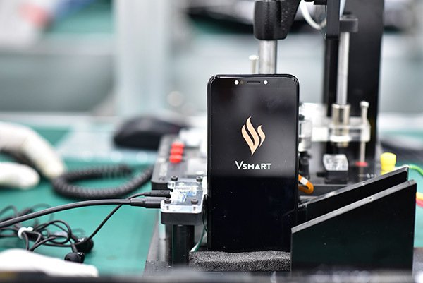 4 chiếc smartphone thương hiệu Việt - Vsmart sẽ ra mắt vào ngày 14/12 tại tòa nhà Landmark 81