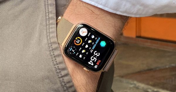 Tiến hành cập nhật phiên bản watchOS mới nhất cho Apple Watch.