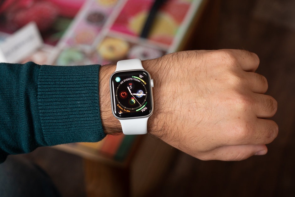 Những việc cần làm trước khi bắt đầu cập nhật phiên bản watchOS mới nhất.