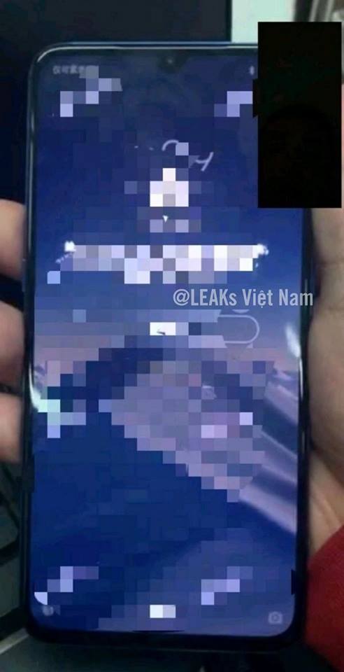 Sforum - Trang thông tin công nghệ mới nhất Xiaomi-Mi-9-lo-anh-thuc-te-3 Xiaomi Mi 9 lộ ảnh thực tế với màn hình giọt nước, 3 camera sau, cảm biến vân tay siêu âm Sforum - Trang thông tin công nghệ mới nhất Xiaomi-Mi-9-lo-anh-thuc-te-3 Xiaomi Mi 9 lộ ảnh thực tế với màn hình giọt nước, 3 camera sau, cảm biến vân tay siêu âm
