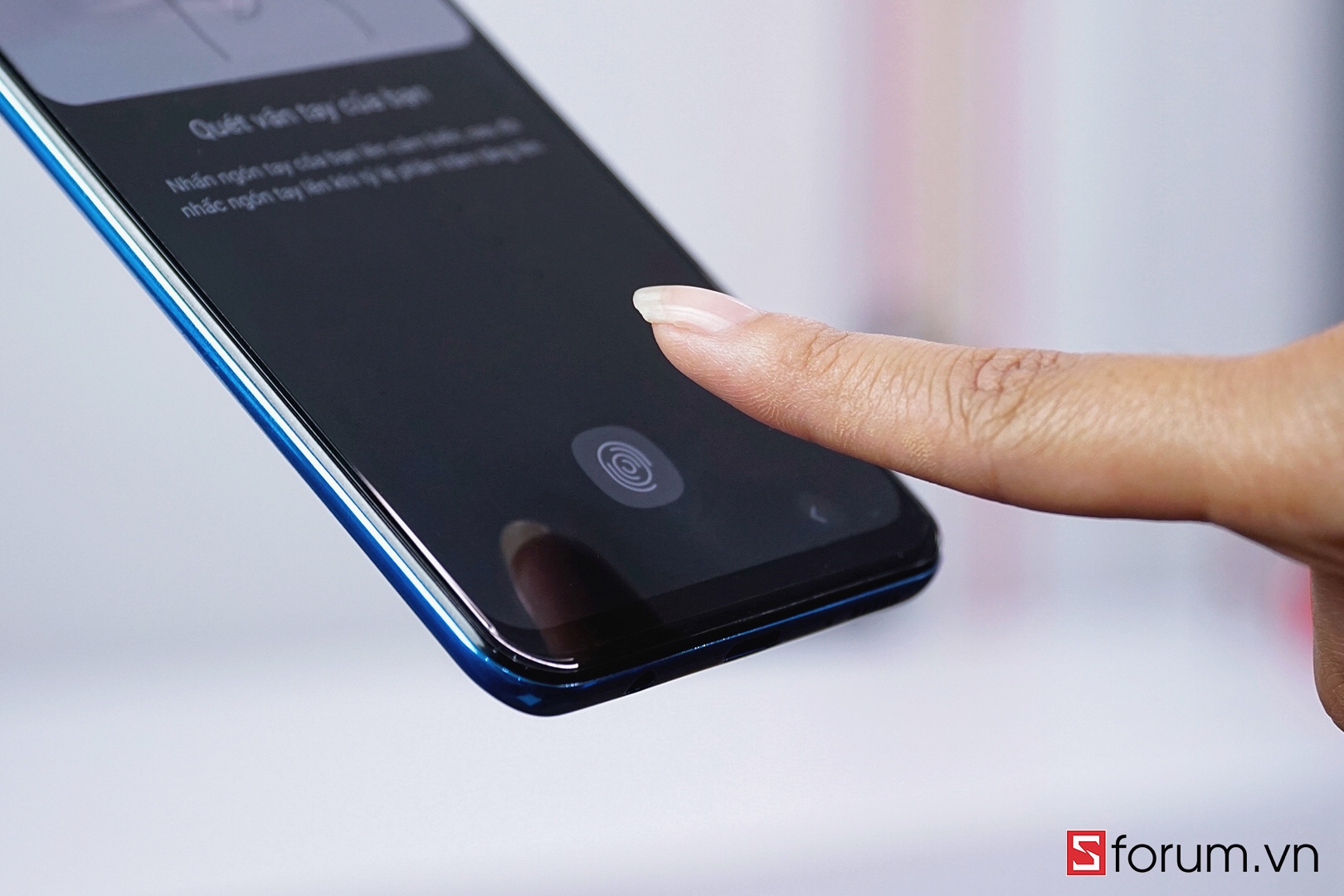 Vân tay trong màn hình là điểm đáng giá của Galaxy A50