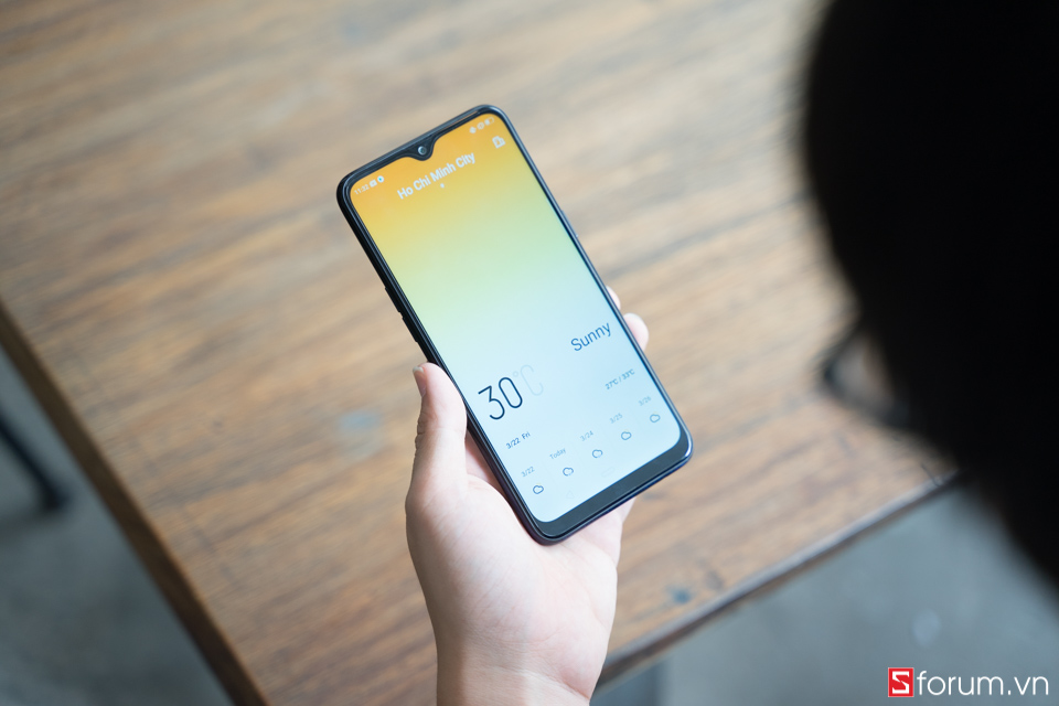 Sforum - Trang thÃ´ng tin cÃ´ng nghá» má»i nháº¥t tren-tay-realme-3-19 TrÃªn tay Realme 3: MÃn hÃ¬nh 