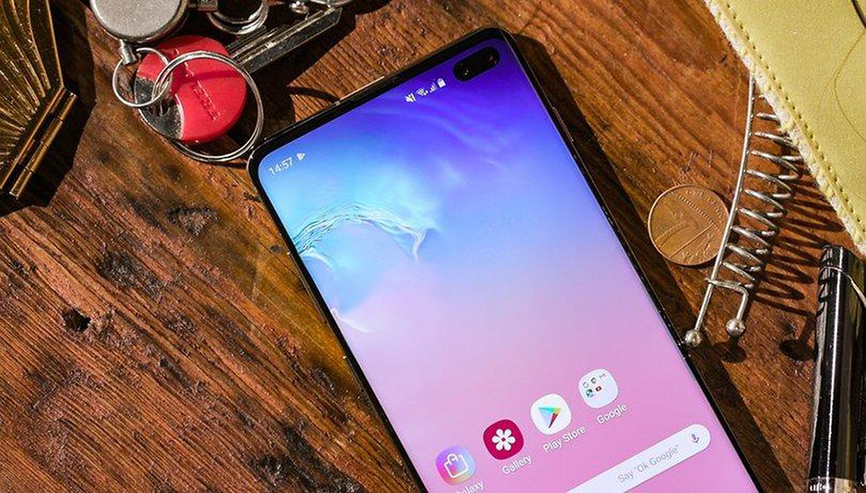 Sforum - Trang thông tin công nghệ mới nhất Galaxy-S10-Plus-duoc-danh-gia-tot-nhat-1 Consumer Reports: Galaxy S10+ là chiếc  smartphone cao cấp tốt nhất mà bạn có thể sở hữu 