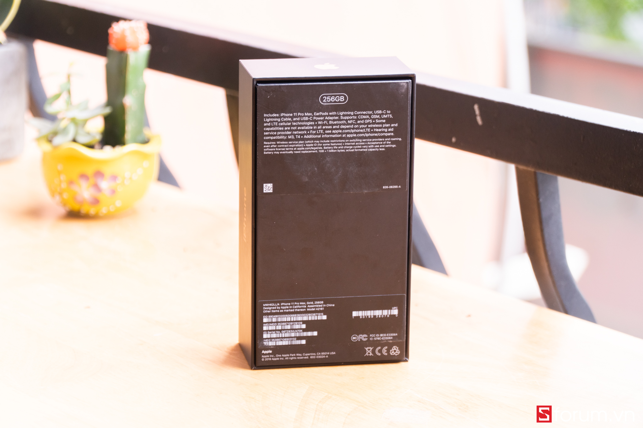 Sforum - Trang thông tin công nghệ mới nhất DSC09308 Mở hộp và soi nhanh iPhone 11 Pro Max tại VN: Tưởng không đẹp nhưng đẹp không tưởng! 