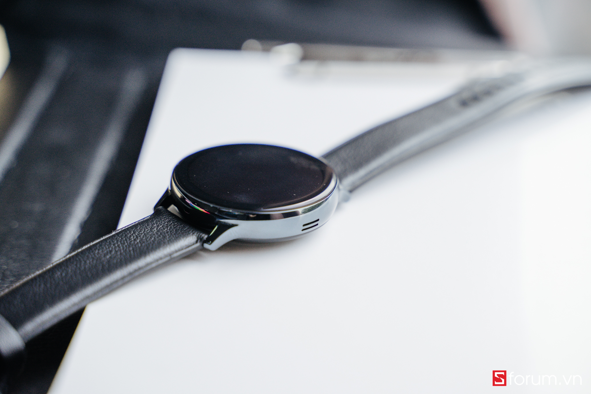 Sforum - Trang thông tin công nghệ mới nhất DSC1851 Trên tay Watch Active 2 bản cao cấp: Khung thép không gỉ, dây da, các tính năng không đổi 