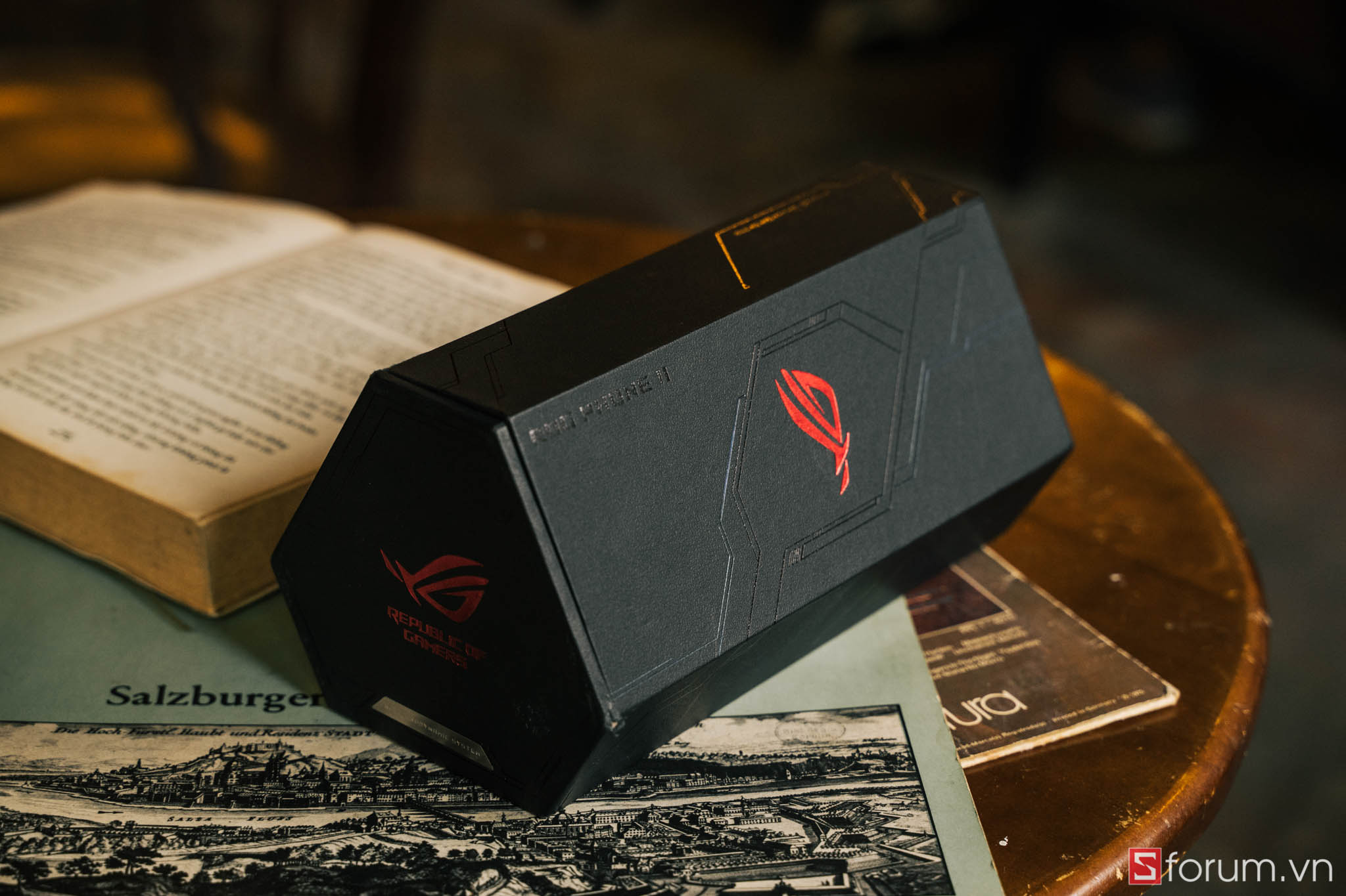 Mở hộp ASUS ROG Phone 2
