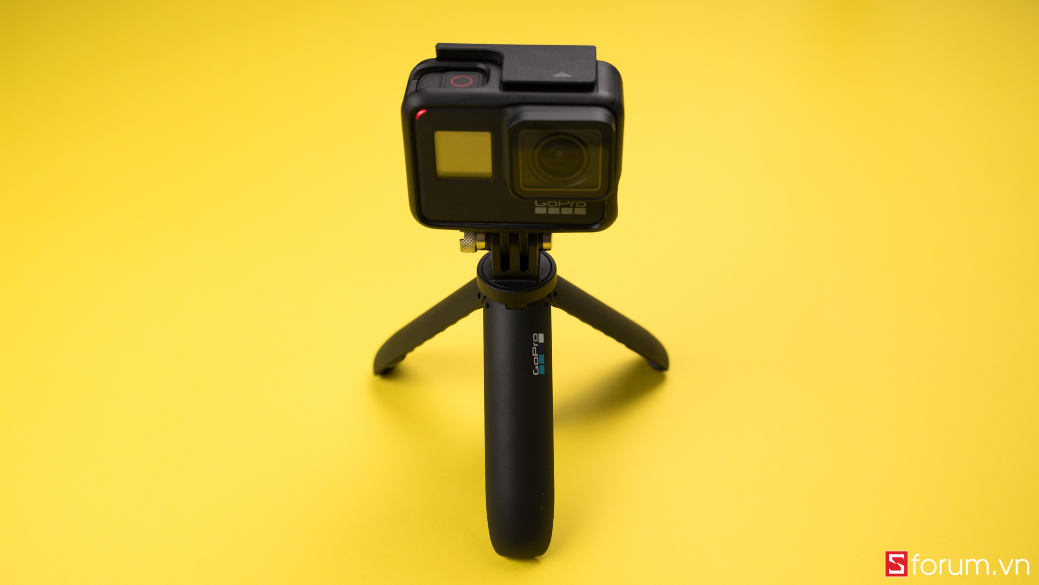 Sforum - Trang thông tin công nghệ mới nhất nhông-02190 5 Điều khiến GoPro Hero 7 Black là action cam đáng mua tầm giá 8 triệu Sforum - Trang thông tin công nghệ mới nhất nhông-02190 5 Điều khiến GoPro Hero 7 Black là action cam đáng mua tầm giá 8 triệu