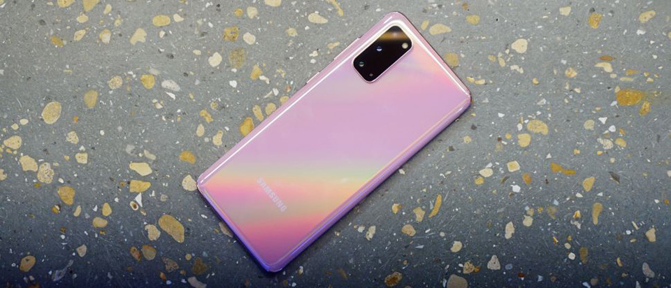 Sforum - Trang thông tin công nghệ mới nhất Galaxy-S20-1 So sánh Galaxy S20 và iPhone 11 Pro: Sự khác biệt là gì giữa hai siêu phẩm? 