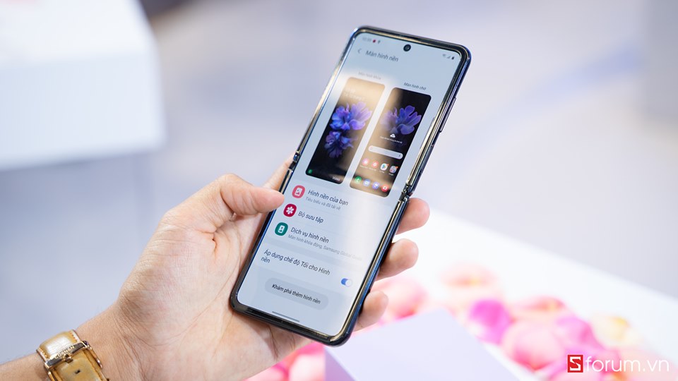 Sforum - Trang thông tin công nghệ mới nhất Galaxy-Z-Flip-ra-mat-tai-Viet-Nam-15 Samsung chính thức ra mắt smartphone màn hình gập  Galaxy Z Flip tại Việt Nam, giá 36 triệu 