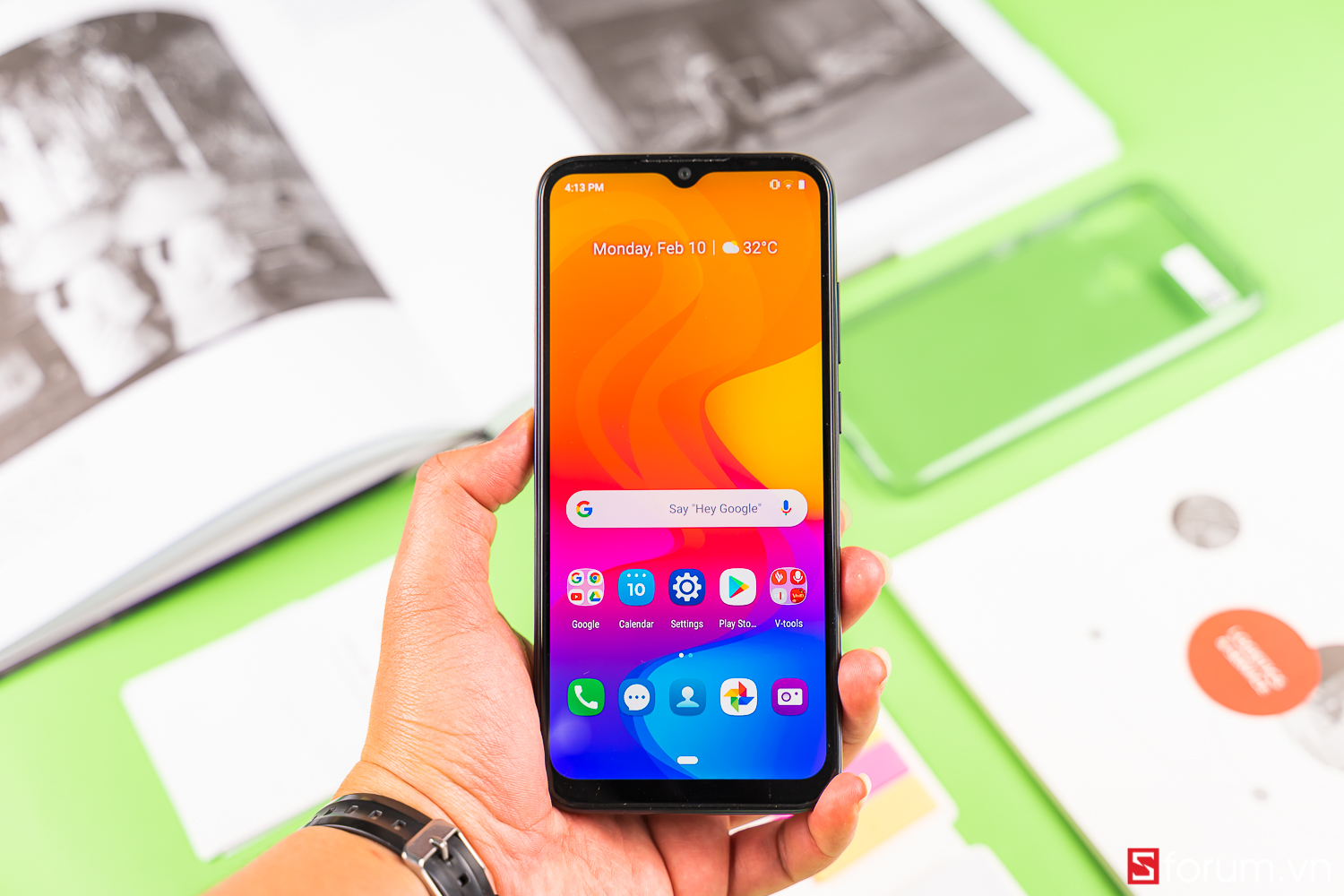 Sforum - Trang thông tin công nghệ mới nhất Vsmart-Joy-3-25 Trên tay Vsmart Joy 3: Máy khá nặng, màn hình lớn, pin 5,000 mAh có sạc nhanh 18W 