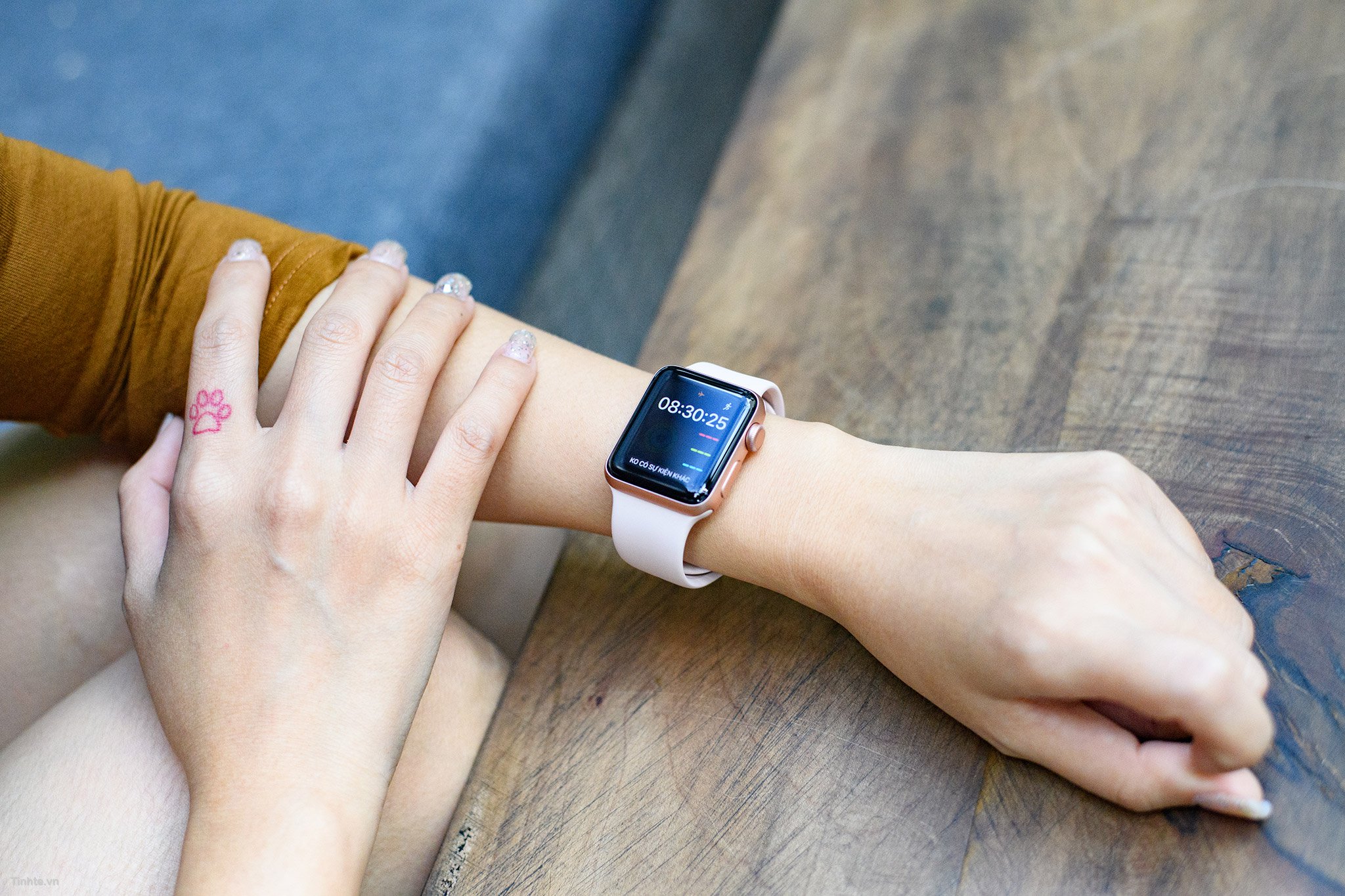 Sforum - Trang thông tin công nghệ mới nhất apple-watch-series-3-4 Gợi ý 4 món đồ công nghệ phù hợp dành tặng Sforum - Trang thông tin công nghệ mới nhất apple-watch-series-3-4 Gợi ý 4 món đồ công nghệ phù hợp dành tặng
