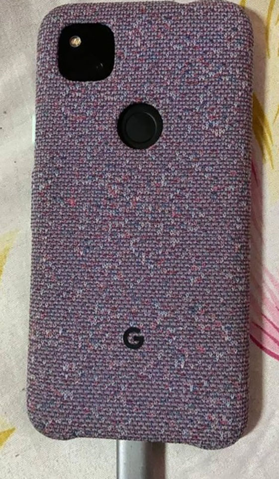 Sforum - Trang thông tin công nghệ mới nhất Pixel-4a-thuc-te-3 Thiết kế Google Pixel 4a tiếp tục lộ diện rõ nét trong các hình ảnh thực tế 