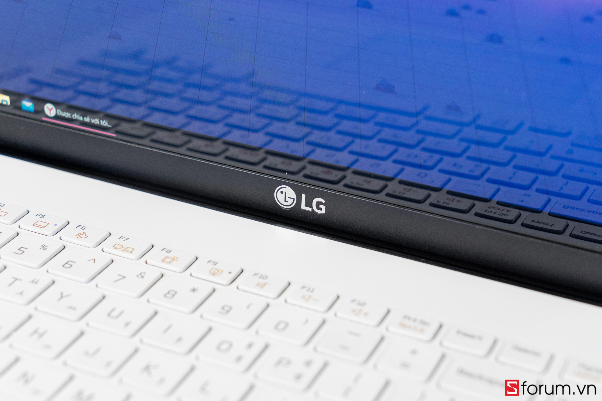 Sforum - Trang thông tin công nghệ mới nhất CPS-LG-Gram-17-15 Trên tay máy tính xách tay LG Gram 2020 17: Laptop 17 inhhes siêu nhẹ, siêu bền đến từ LG 