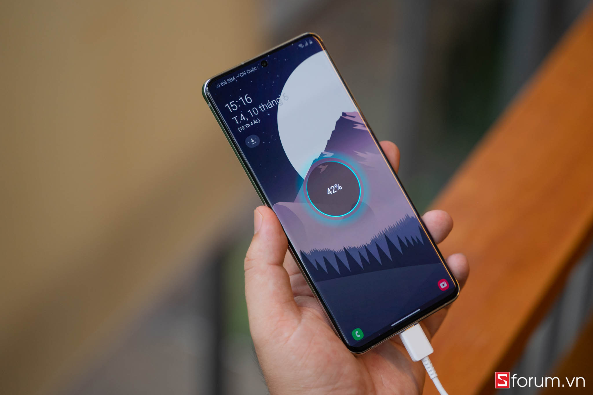 Sforum - Trang thông tin công nghệ mới nhất Galaxy-S20-Ultra-white-15 Bằng những nâng cấp về hiệu năng và 5G, Samsung sẽ lại thống trị thị trường với Galaxy S 2021? 