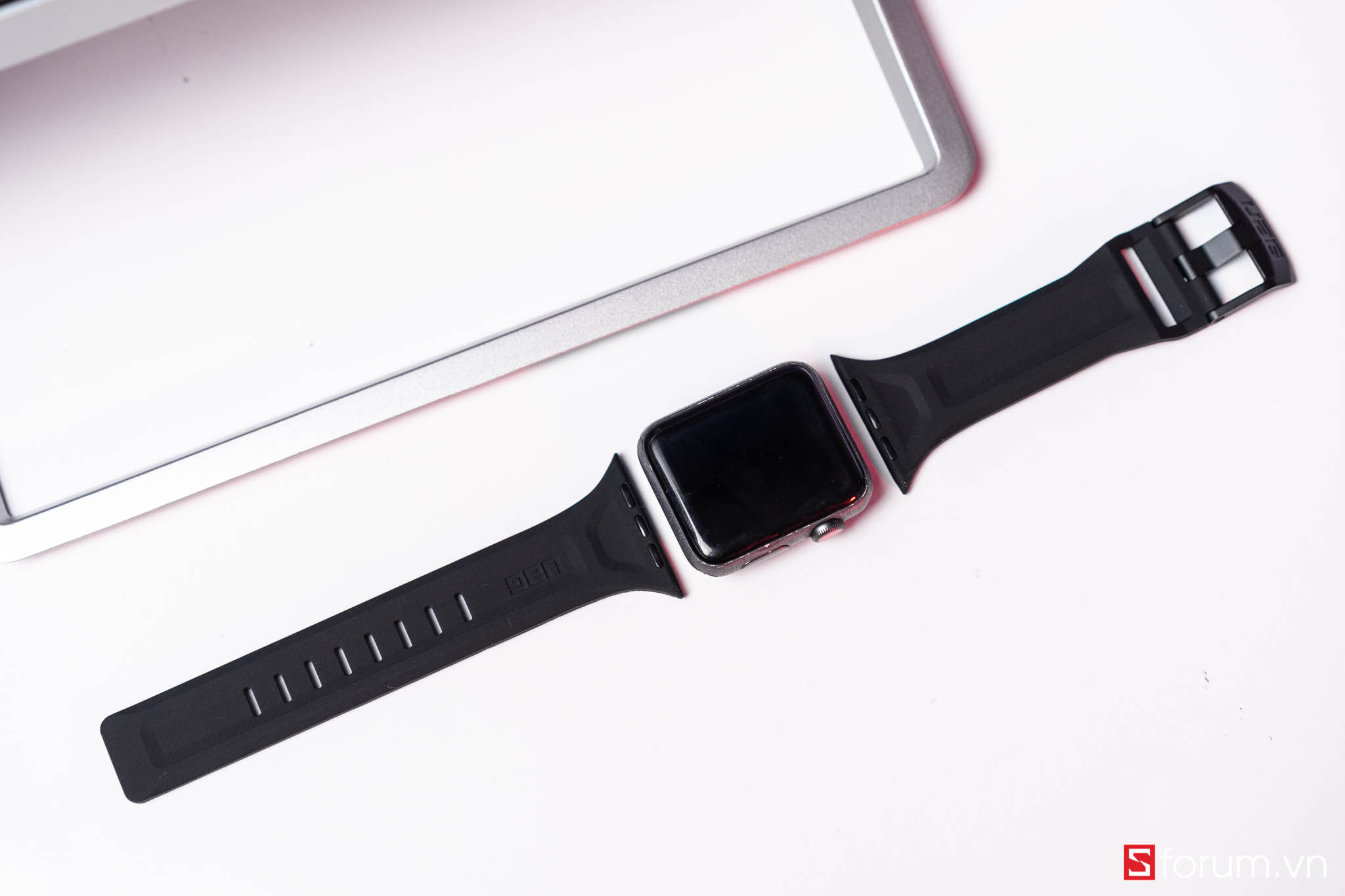 Sforum - Trang thông tin công nghệ mới nhất UAG-Apple-Watch-17 Giới thiệu dây đeo UAG cho Apple Watch 42, 44mm: Đẹp mắt, cá tính, bền bỉ, nhiều lựa chọn cho từng mức giá 
