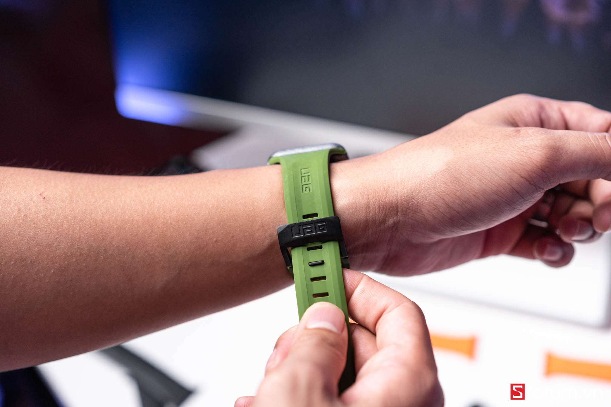 Sforum - Trang thông tin công nghệ mới nhất UAG-Apple-Watch-23 Giới thiệu dây đeo UAG cho Apple Watch 42, 44mm: Đẹp mắt, cá tính, bền bỉ, nhiều lựa chọn cho từng mức giá Sforum - Trang thông tin công nghệ mới nhất UAG-Apple-Watch-23 Giới thiệu dây đeo UAG cho Apple Watch 42, 44mm: Đẹp mắt, cá tính, bền bỉ, nhiều lựa chọn cho từng mức giá