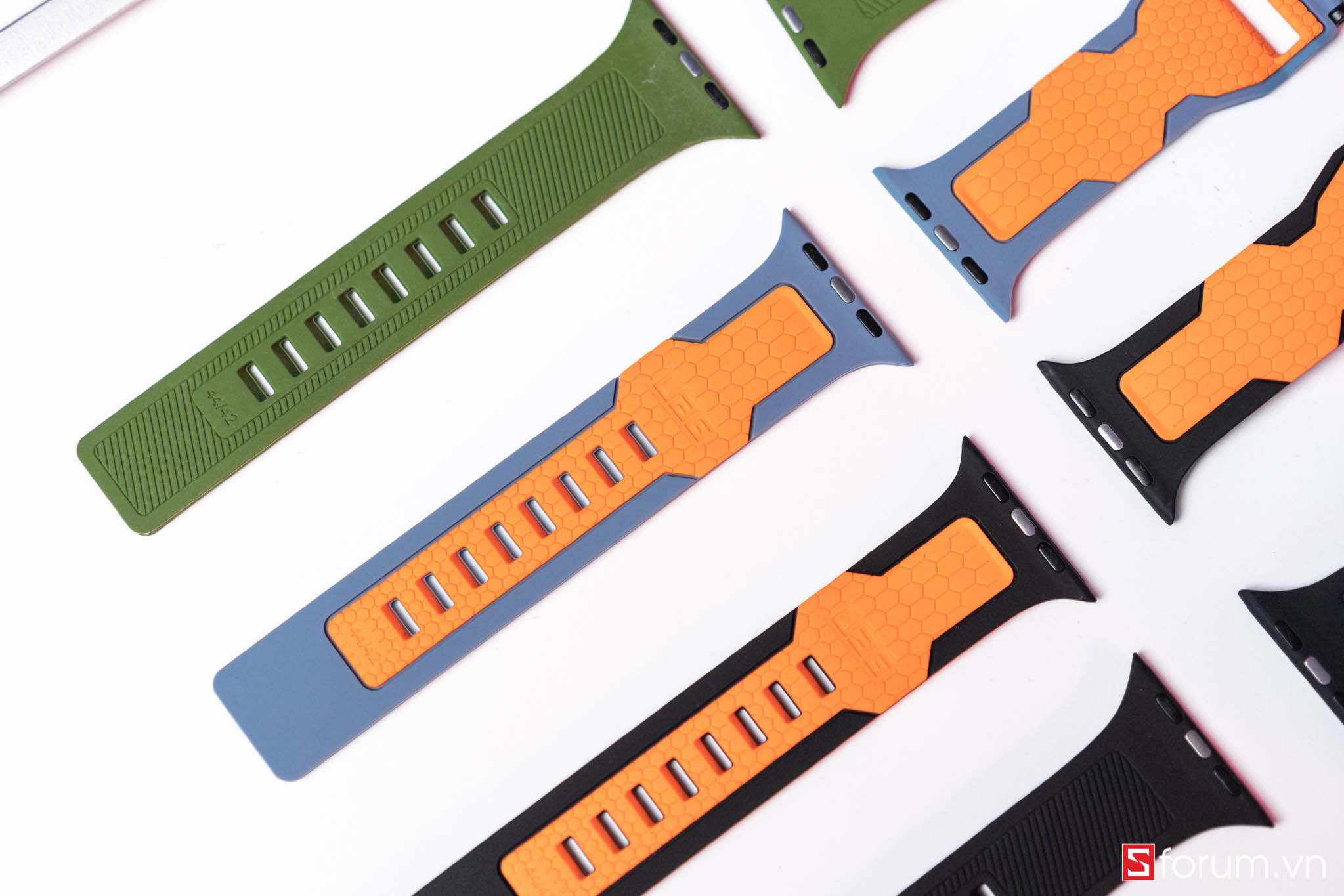 Sforum - Trang thông tin công nghệ mới nhất UAG-Apple-Watch-7 Giới thiệu dây đeo UAG cho Apple Watch 42, 44mm: Đẹp mắt, cá tính, bền bỉ, nhiều lựa chọn cho từng mức giá 