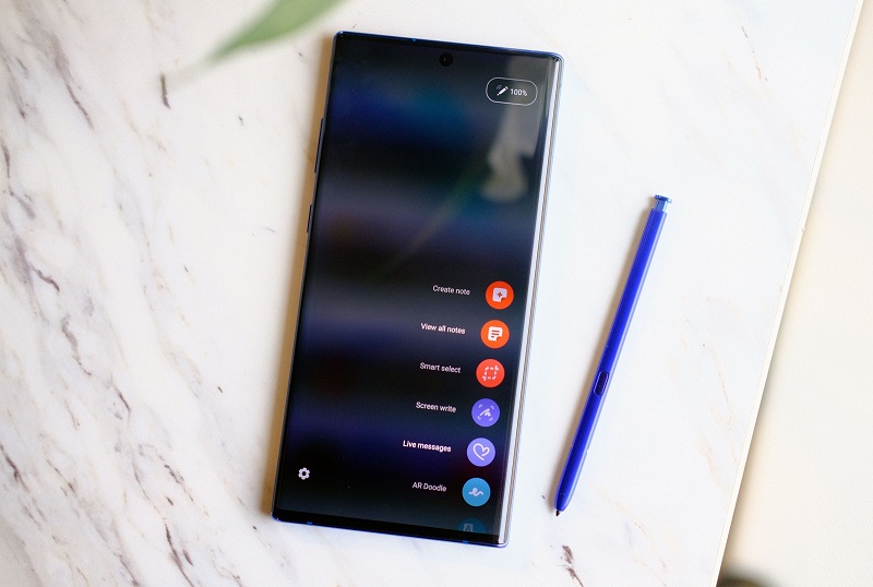 Sforum - Trang thông tin công nghệ mới nhất samsung-galaxy-note-10-and-10-hands-on-1_8 Bộ đôi Galaxy Note 10 và Galaxy Note 10+ rủ nhau hạ giá sốc, không mua bây giờ thì chờ đến bao giờ nữa 