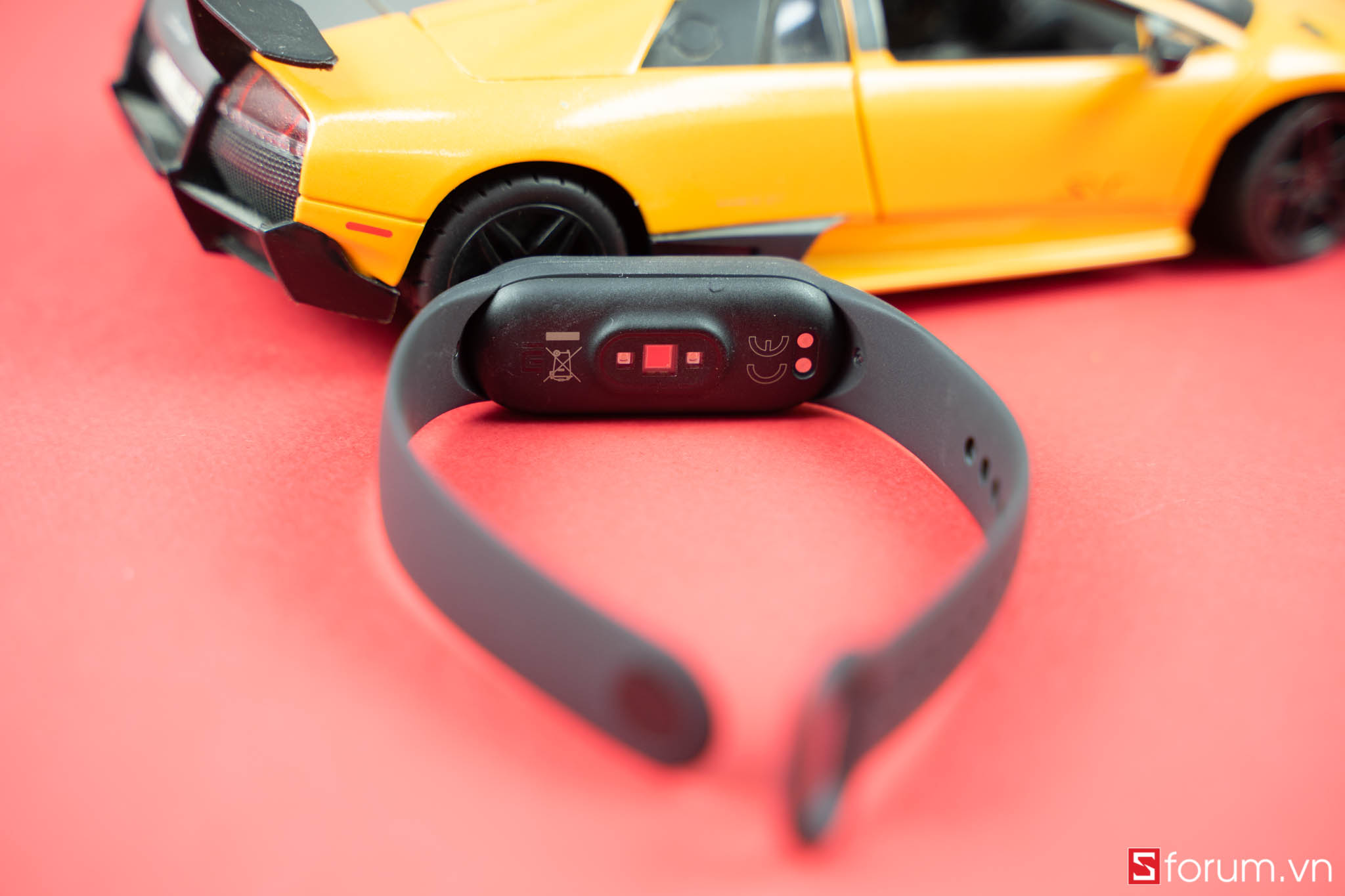Đánh giá Mi Band 5: còn đối thủ nào xứng tầm để tranh vương miện trong làng smartband giá rẻ?