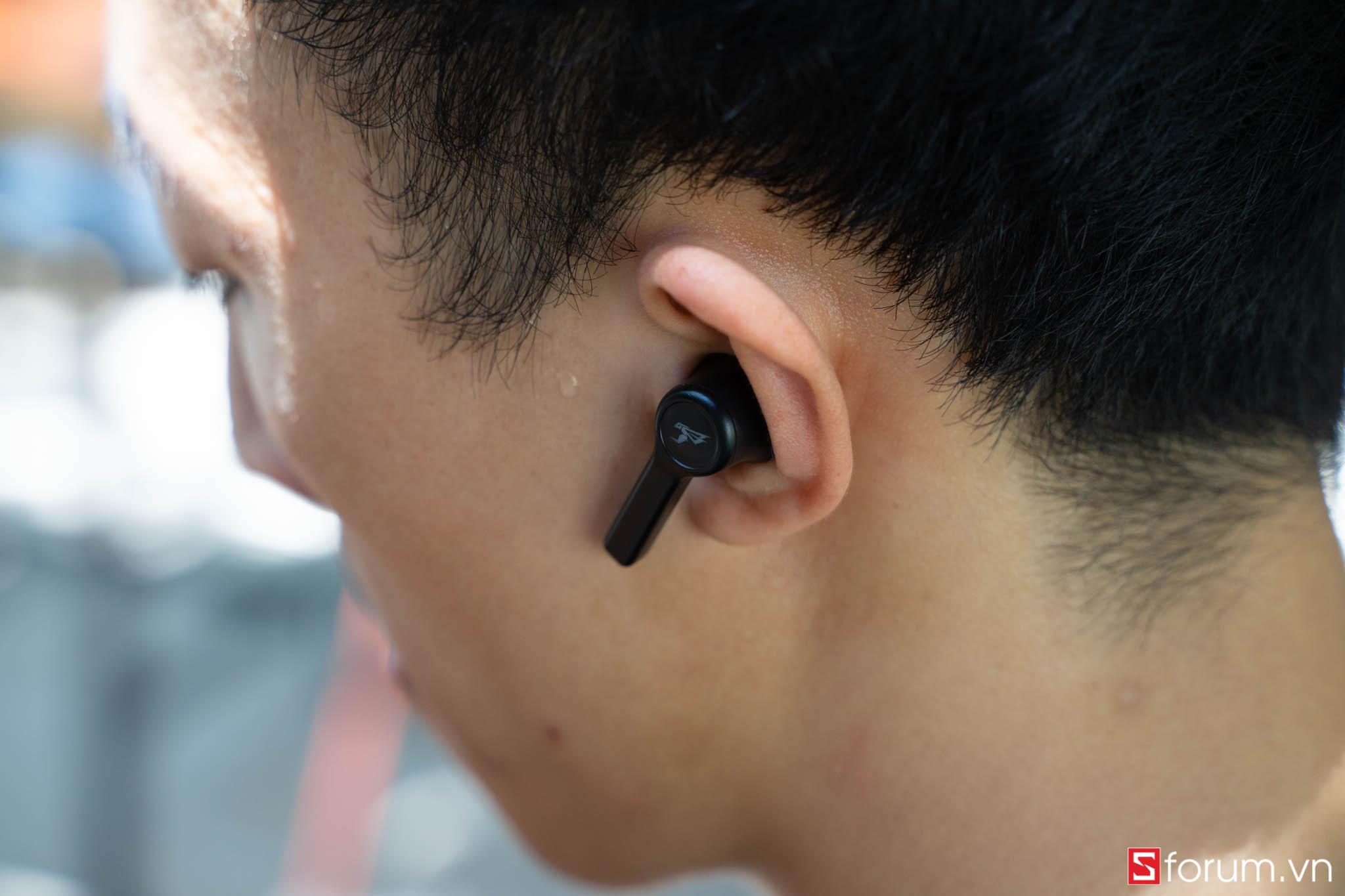 Trên tay SOMiC Stincoo GX501, tai nghe true wireless gaming, bass mạnh mẽ, độ trễ thấp, kháng nước IPX4, đã đủ hấp dẫn game thủ?