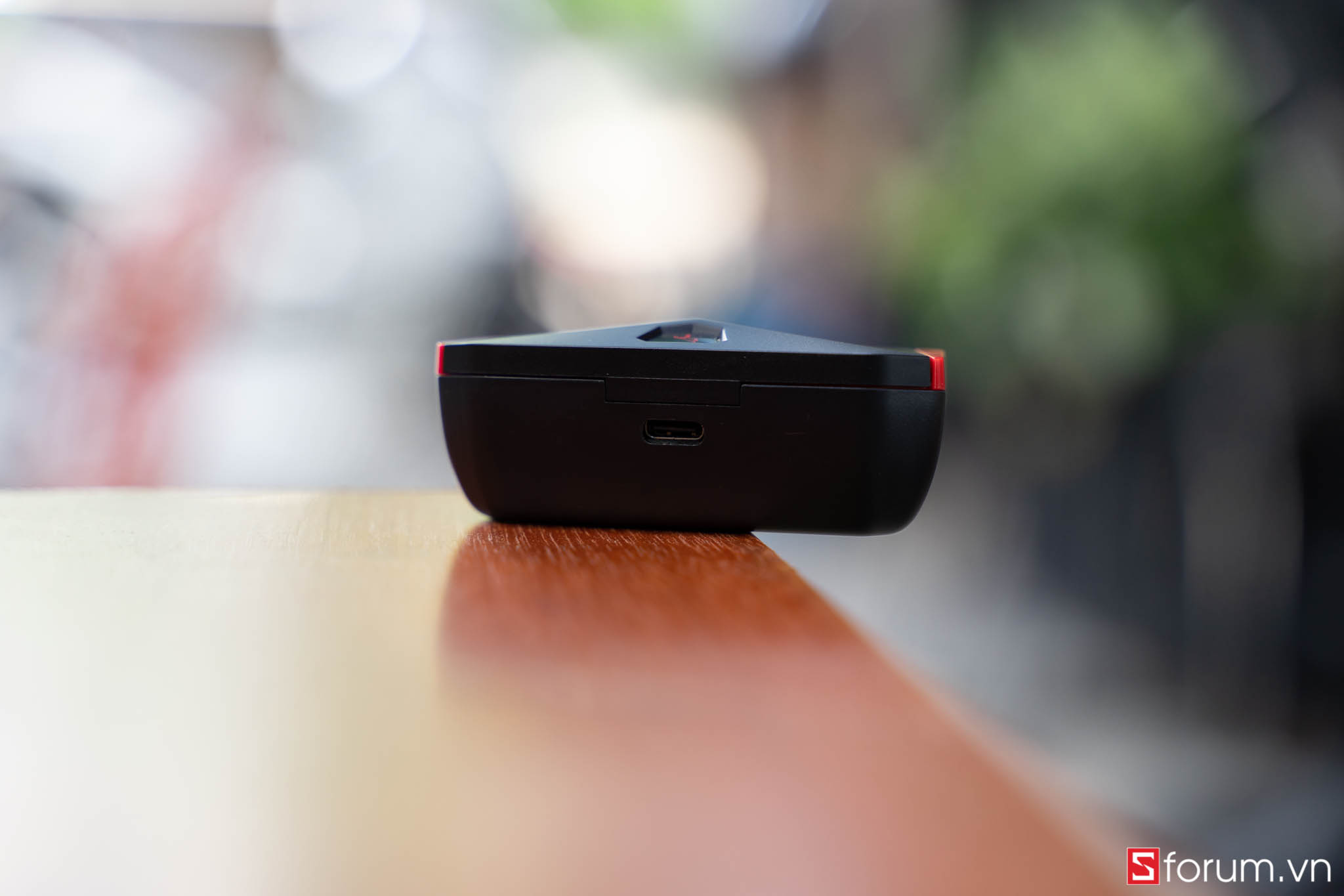 Trên tay SOMiC Stincoo GX501, tai nghe true wireless gaming, bass mạnh mẽ, độ trễ thấp, kháng nước IPX4, đã đủ hấp dẫn game thủ?