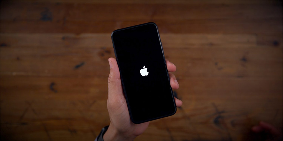 Sforum - Trang thông tin công nghệ mới nhất Apple-khoa-sign-iOS-13-7-1 Apple đã khóa sign iOS 13.6.1, người dùng không thể hạ cấp từ iOS 13.7 được nữa 