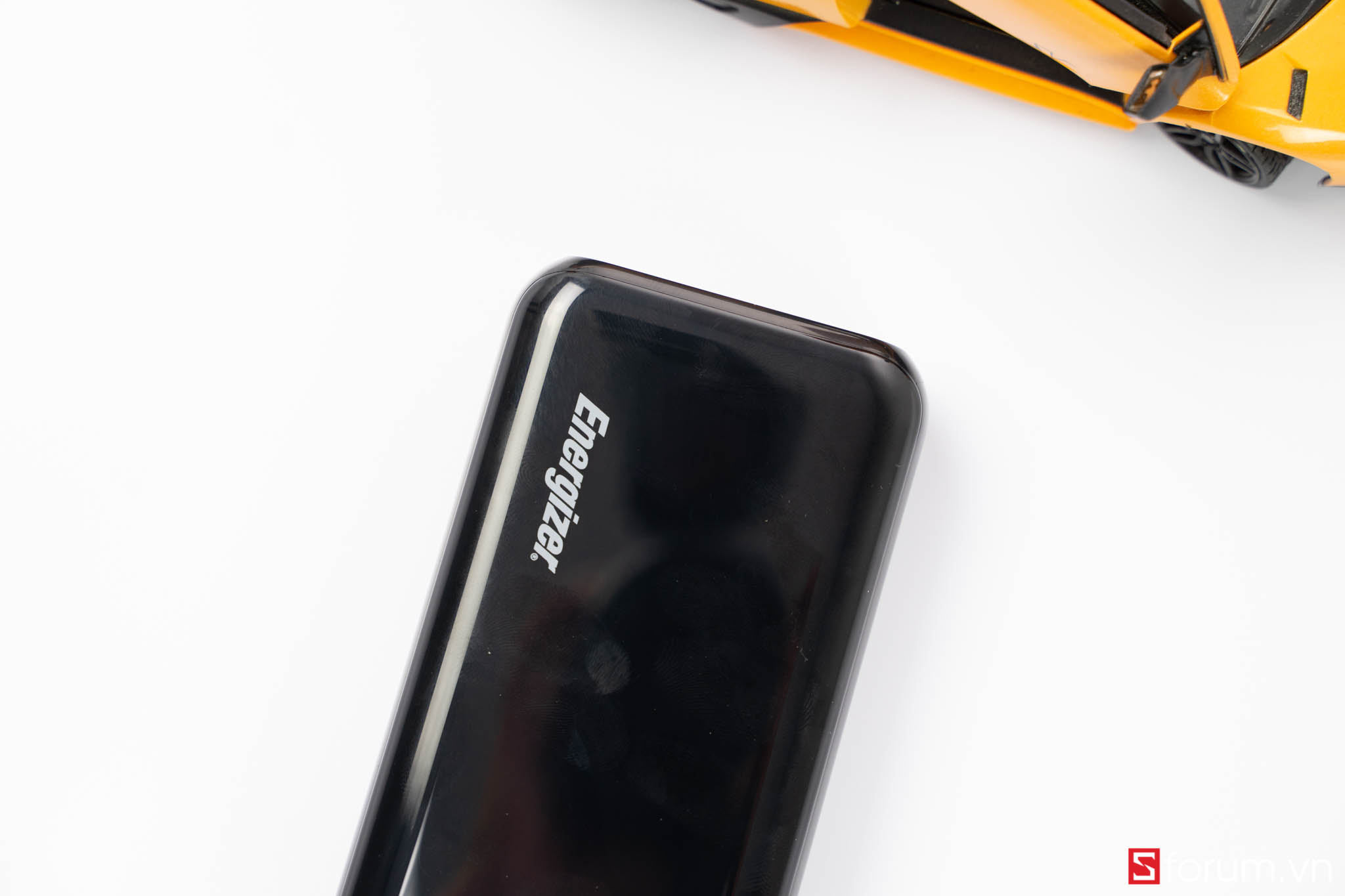 Trên tay và đánh giá nhanh 2 mẫu pin dự phòng Energizer UE20011PQ và UE20011C: Dung lượng pin 20.000mAh, phiên bản cao cấp sạc nhanh PD 18W