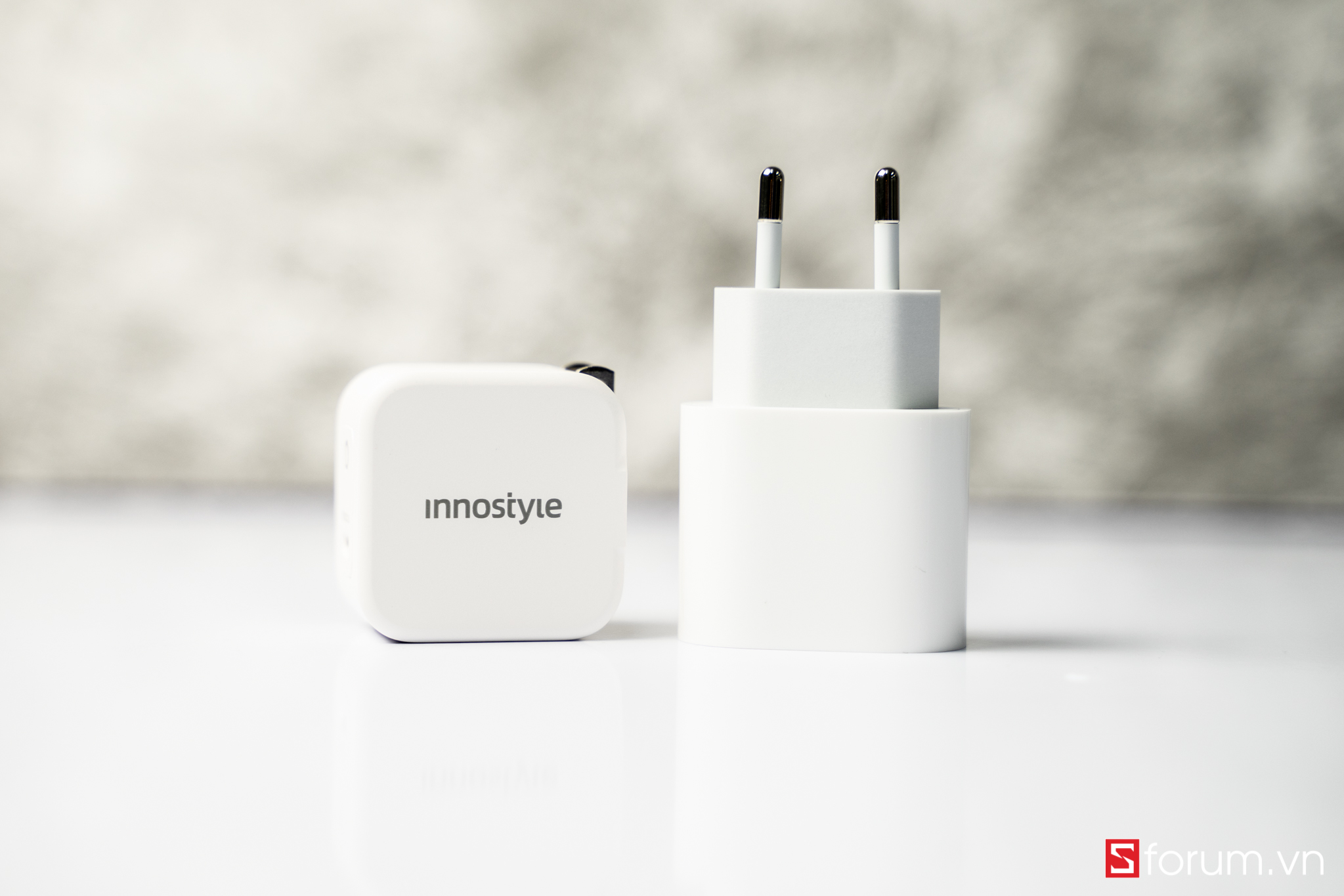 Sforum - Trang thông tin công nghệ mới nhất Innostyle-mini-go-3-11 Trên tay Innostyle Mini Go III: Sạc 20W chuẩn PD, phù hợp cho iPhone 12 series, nhỏ gọn hơn sạc chính hãng Apple 